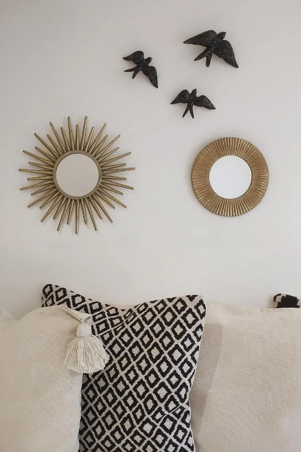 Chic Urban Retreat At Downtown With Balcony & Views, 5Th-Floor No Lift Daire Lisboa Portekiz